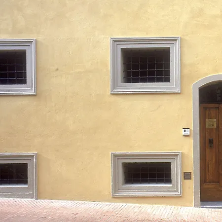 Alojamento de Acomodação e Pequeno-almoço Palazzo Al Torrione 2