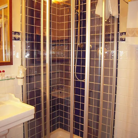 Palazzo Al Torrione 2 Alojamento de Acomodação e Pequeno-almoço San Gimignano