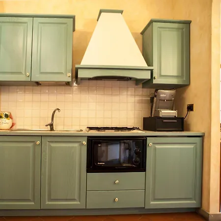 Palazzo Al Torrione 2 Alojamento de Acomodação e Pequeno-almoço 4*