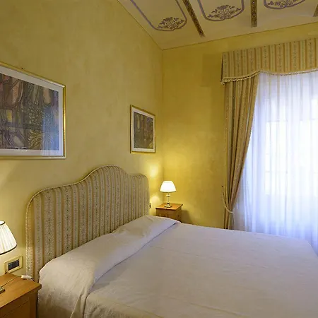 Alojamento de Acomodação e Pequeno-almoço Palazzo Al Torrione 2